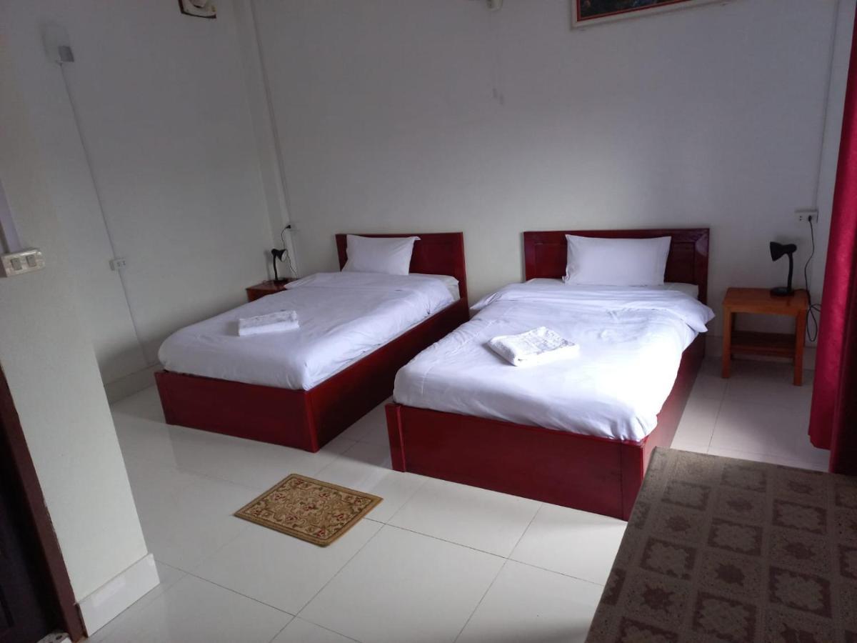 Sipanya Guesthouse Muang Phônsavan Dış mekan fotoğraf