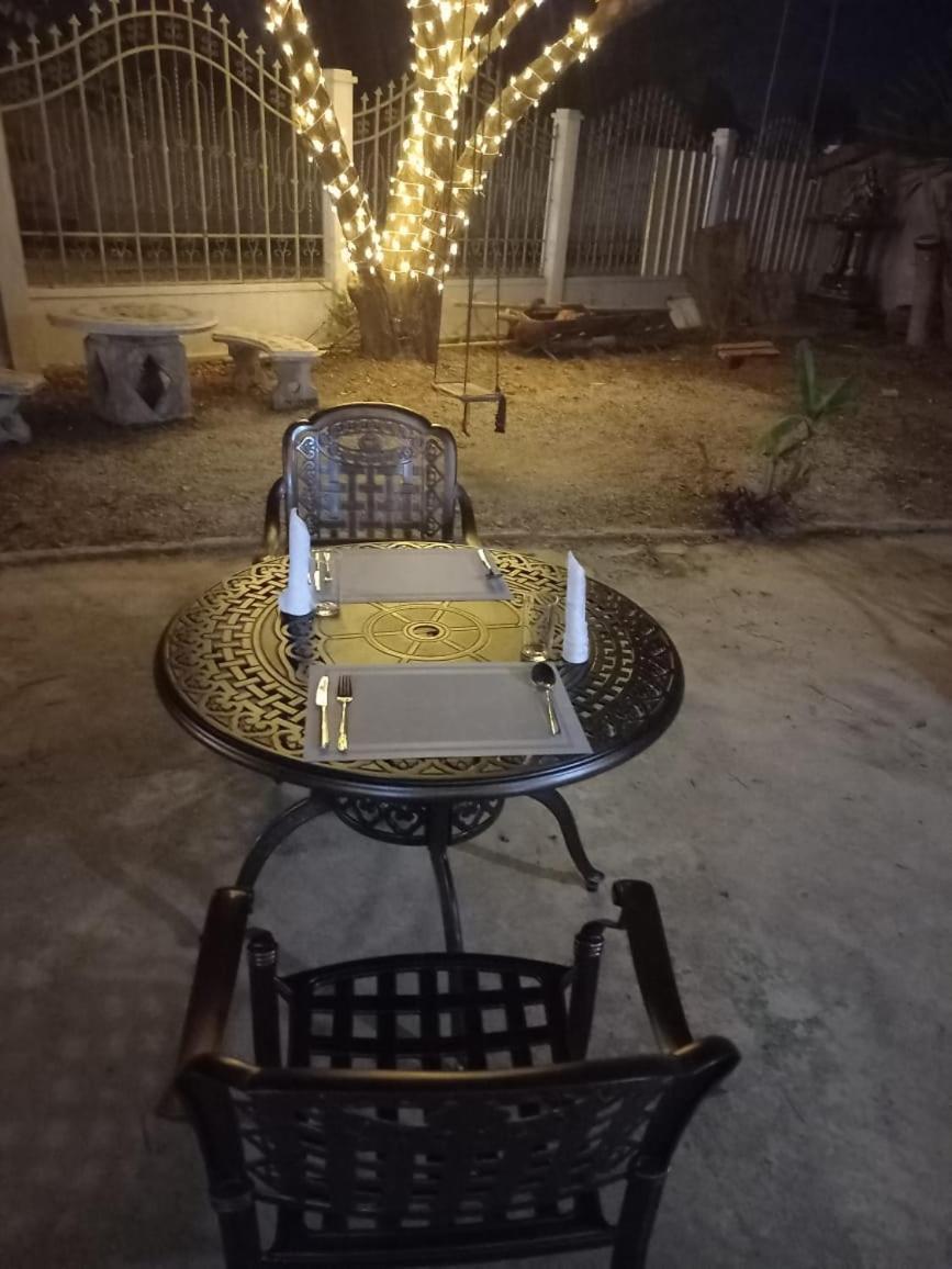 Sipanya Guesthouse Muang Phônsavan Dış mekan fotoğraf
