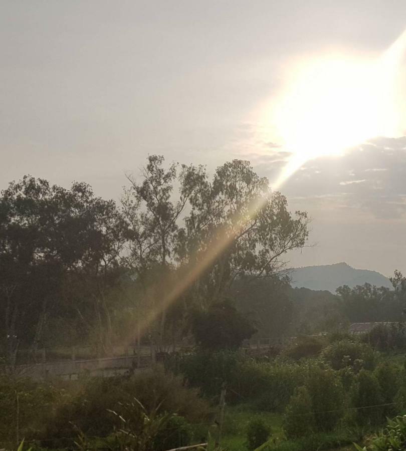 Sipanya Guesthouse Muang Phônsavan Dış mekan fotoğraf
